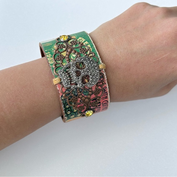 Vintage Leather Bracelet 7โ to 8โ Skull Design with Brass Filigree Backgound - Picture 3 of 5